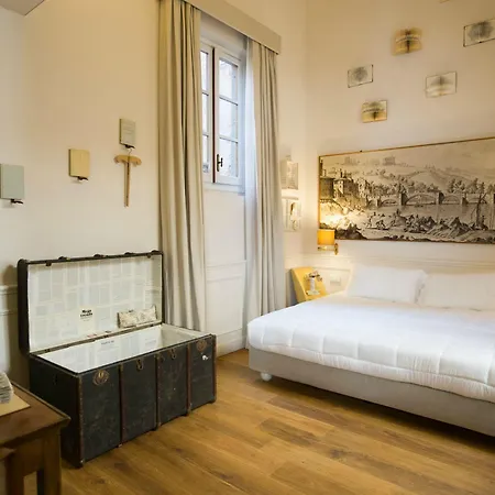 Soprarno Oda ve Kahvaltı