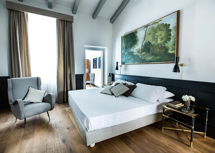 Frühstückspension Soprarno 4*